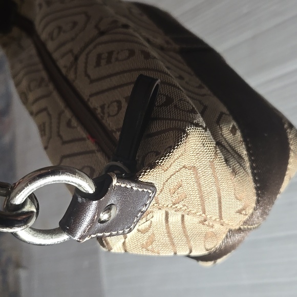 Coach Mini - Picture 4 of 12